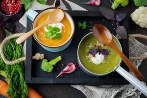 5 tapaa valmistaa herkullinen detox-keitto