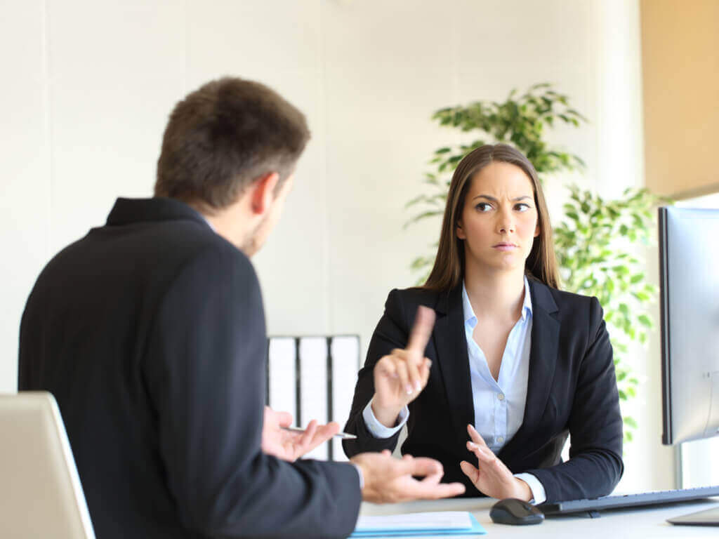 Kieltäminen on ensimmäinen surutyön vaihe.