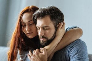 Rakastaako kumppanisi sinua, vai kohteleeko hän sinua huonosti?