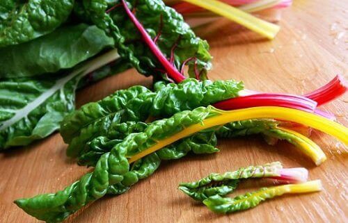 MIND-ruokavalio sisältää välimeren ruokavaliolle tyypillisiä aineksia.