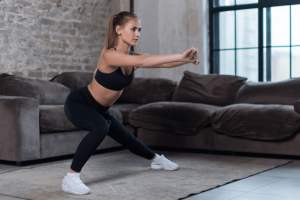 Näin kiinteytät ja muokkaat lantiota kotitreenillä