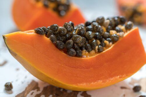syö papaijan siemeniä vatsan hyvinvointiin