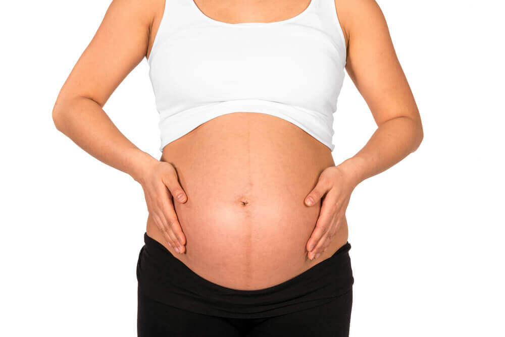 Ruskea viiva vatsassa raskauden aikana