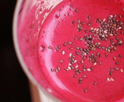 vaaleanpunainen smoothie
