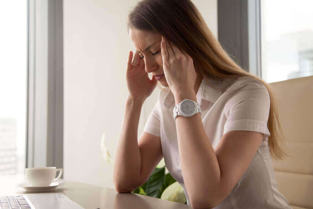Stressaavat työtilanteet voivat aiheuttaa kroonista väymystä.