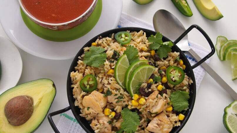 vihreä riisi: valmista ateria