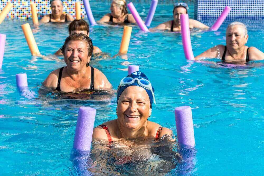 vesijumppa on senioreille sopivaa liikuntaa