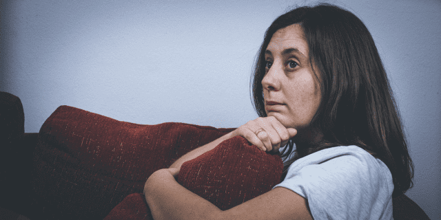 nainen on joutunut kiristyksen uhriksi