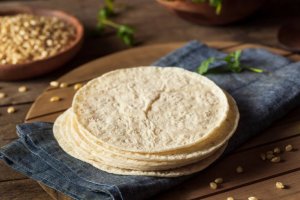 Valmista helppoja kotitekoisia tortilloja