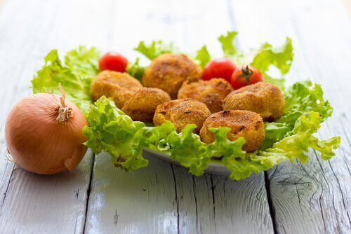valmista alkuruokaa juhliisi: kroketit