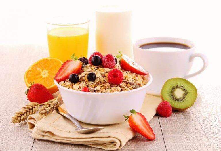 Vatsarasvan poistamiseksi tulee muistaa syödä aamiainen joka päivä.