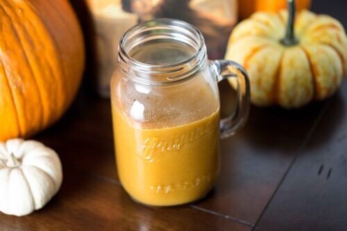 aamiaisruokaa kurpitsasta: smoothie