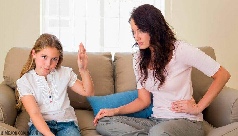 lapsi ei kuuntele äitiään