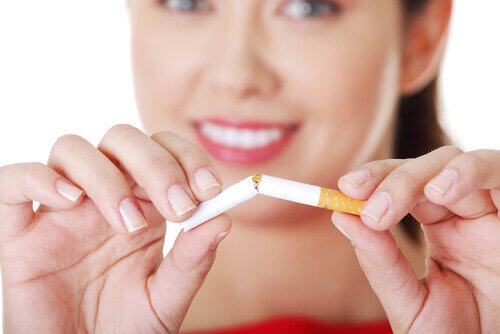 voit ehkäistä osteoporoosia lopettamalla tupakoimisen