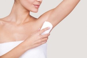Viisi parasta kotitekoista deodoranttia