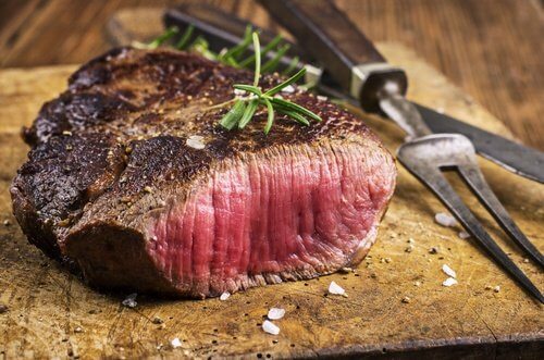 vältä tätä sydämen terveyttä vahingoittavaa tapaa: runsas punaisen lihan syönti