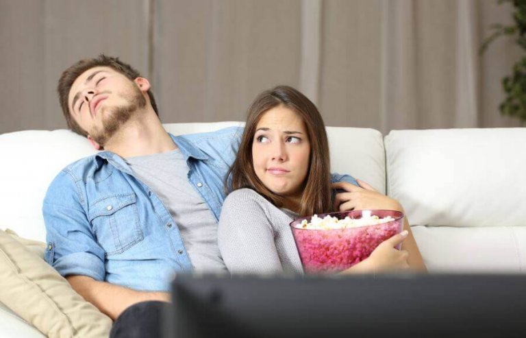 5 syytä, miksi onneton pari pysyy yhdessä