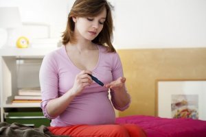 5 yrttihoitoa verensokeritason vakauttamiseksi