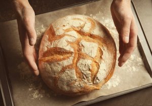 Näin syntyy gluteeniton leipä ilman vaivaamista