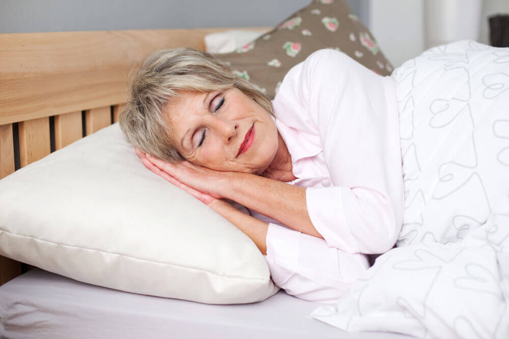 Nukkumalla riittävästi voit olla onnellinen ja terve vaihdevuosina