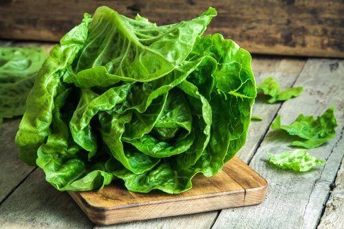 gluteenittomat välipalat: salaatinlehti