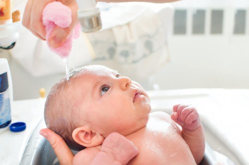 Vauvan hygieniasta huolehtiminen on tärkeää