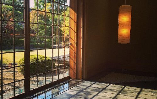 Japanilaisessa huoneessa luonto on aina lähellä.