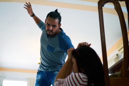 Fyysinen kuritus on lapseen kohdistuvaa väkivaltaa