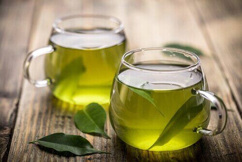 Vihreä tee on diureettinen juoma