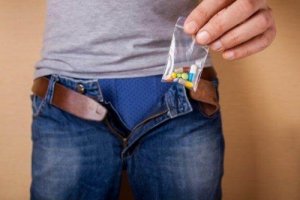 Voiko erektiohäiriö johtua päihteiden tai lääkkeiden käytöstä?