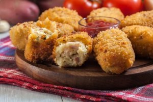 Kinkkukroketit: kaksi parasta reseptiä