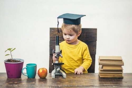 Kuinka tunnistaa poikkeuksellisen lahjakas lapsi