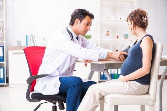 Korkea verenpaine raskauden aikana: oireet ja hoito