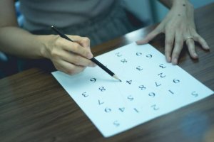 Dementian riskin alentaminen: neljä tapaa