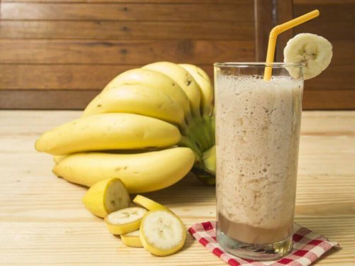 Banaani tuo aktiiviliikkujan proteiinipirtelöön tarvittavaa energiaa ja hiilihydraatteja
