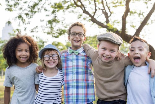 Monet lapset muodostavat ensimmäiset kaverisuhteensa koulussa