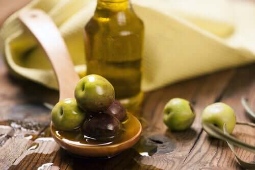 Oliiviöljyn terveysvaikutukset yltävät syvälle suolistoon ja ruoansulatukseen