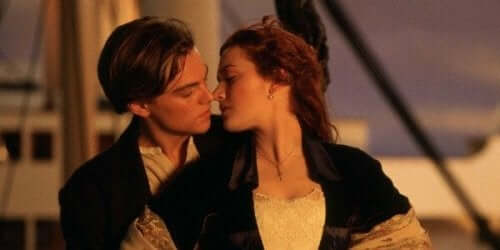 Titanic on yksi niitä romanttisia elokuvia, jotka saavat itkemään