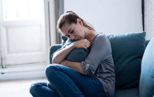 Mitä tehdä, jos seurustelukumppani katoaa aika ajoin