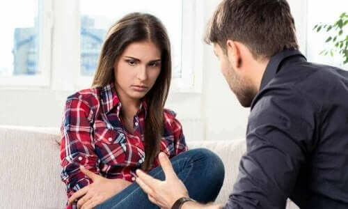 Mustasukkaisuus aiheuttaa konflikteja parisuhteessa