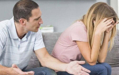 Mustasukkainen kuvittelee, että toinen on uskoton