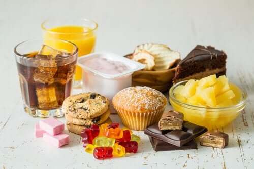 Sokeroidut elintarvikkeet ovat osasyynä vaihdevuosien aikaiseen painonnousuun