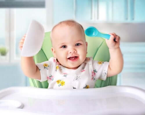 4 myrkyllistä ja vaarallista ruokaa pienelle vauvalle