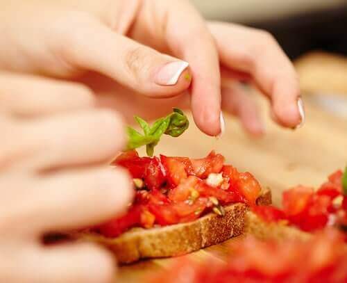 Helppoja kasvisvälipaloja kokeiltavaksi