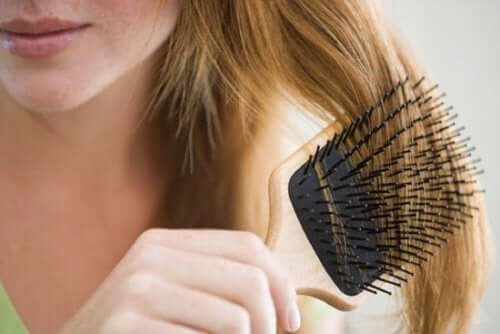 Myös hiustenlähtöä on mahdollista ehkäistä kanelin avulla