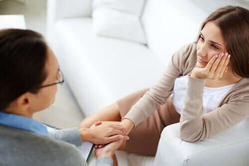 Ammattilainen voi auttaa pääsemään yli traumaattisesta avioerosta