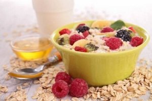 5 tapaa vähentää kolesterolia aamiaisella