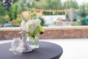 Pöydän koristelu: edulliset ja kauniit ideat