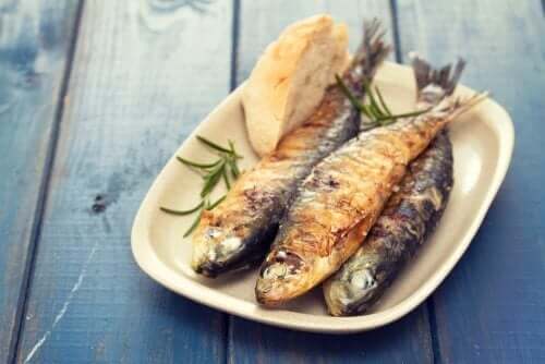 Välimeren ruokavalion noudattaminen on hyvä keino lisätä kalan syöntiä