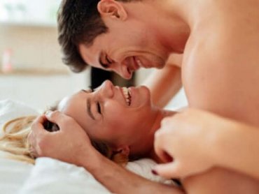 Kuinka nauttia tyydyttävästä ja turvallisesta seksielämästä? 5 vinkkiä